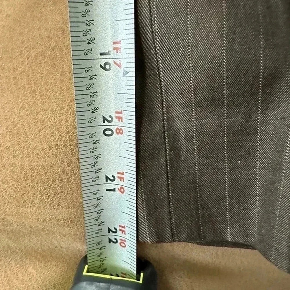 Banana Republic Martin Fit Pants Cropped Brown Striped Womens Size 10 $78 MSRP - Picture 4 of 13